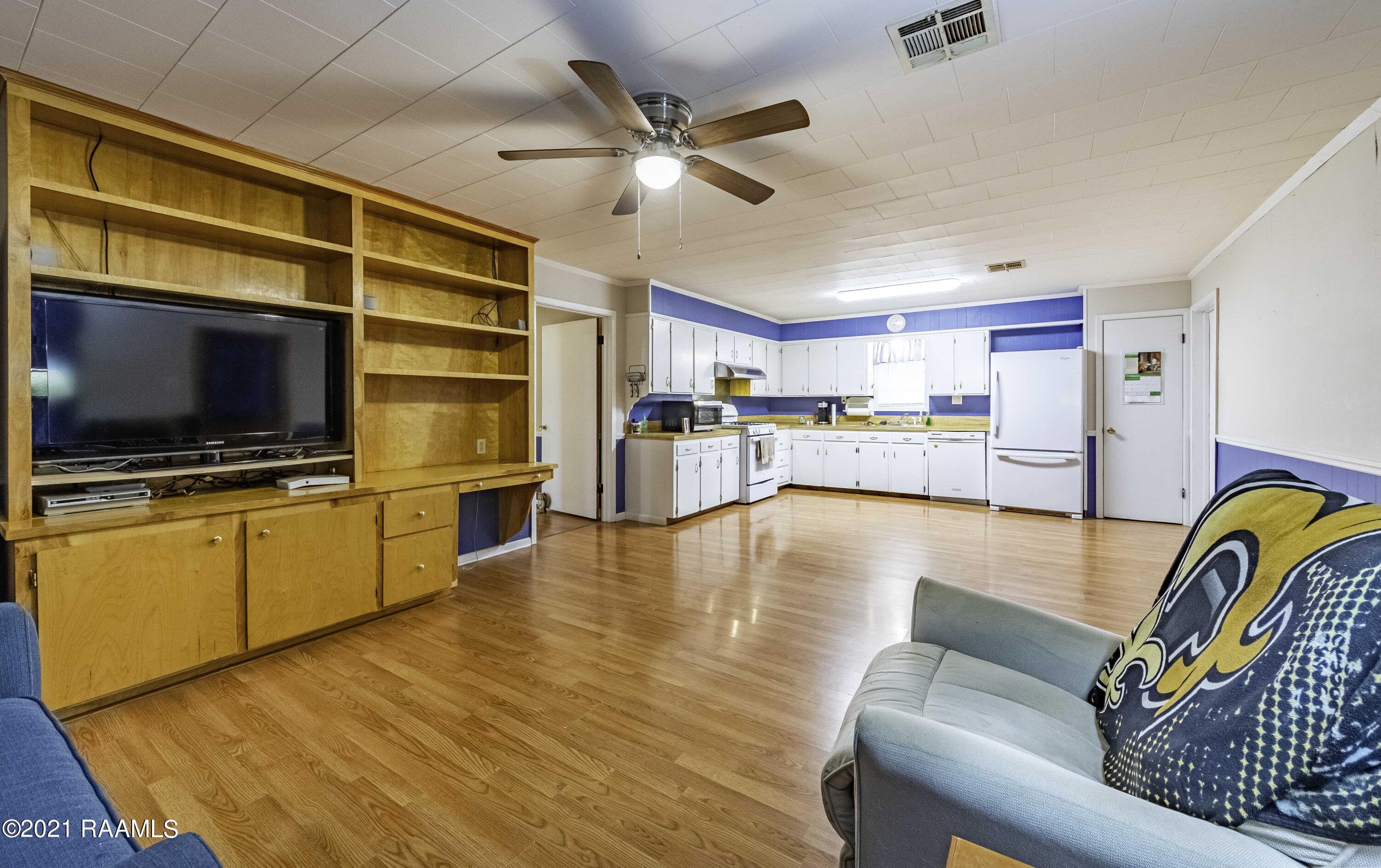 361 Buller Road Ville Platte, LA 70586 - Photo 14 of 33 Living Room 4