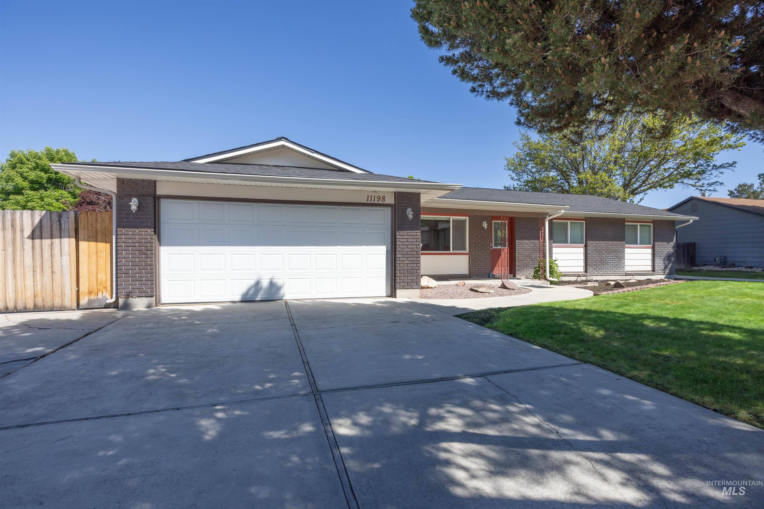 11198 West Oneida Drive Boise, ID 83709 - Photo 5 of 36