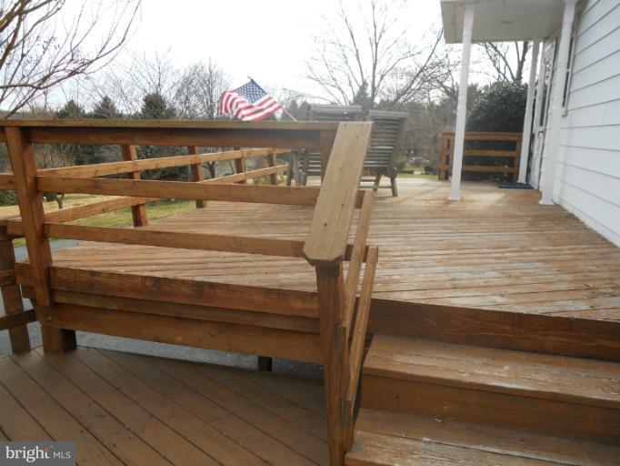 7820 Chapman Road Kingsville, MD 21087 - Photo 5 of 30 Deck