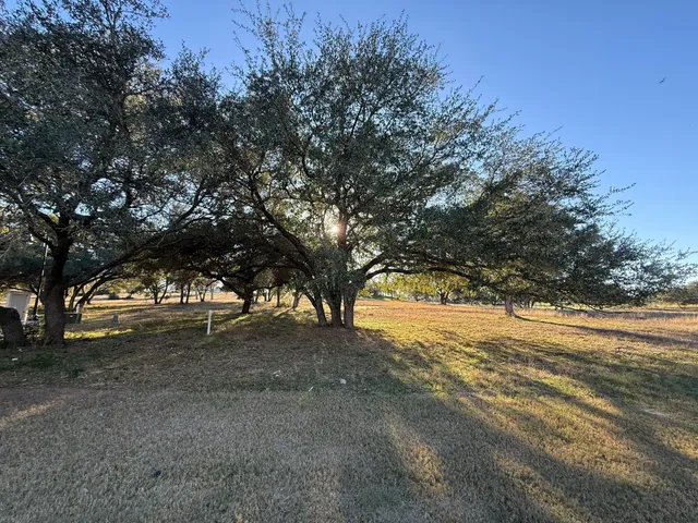 $1,275,000 | 111 Mallard Lane, Columbus, TX 78934