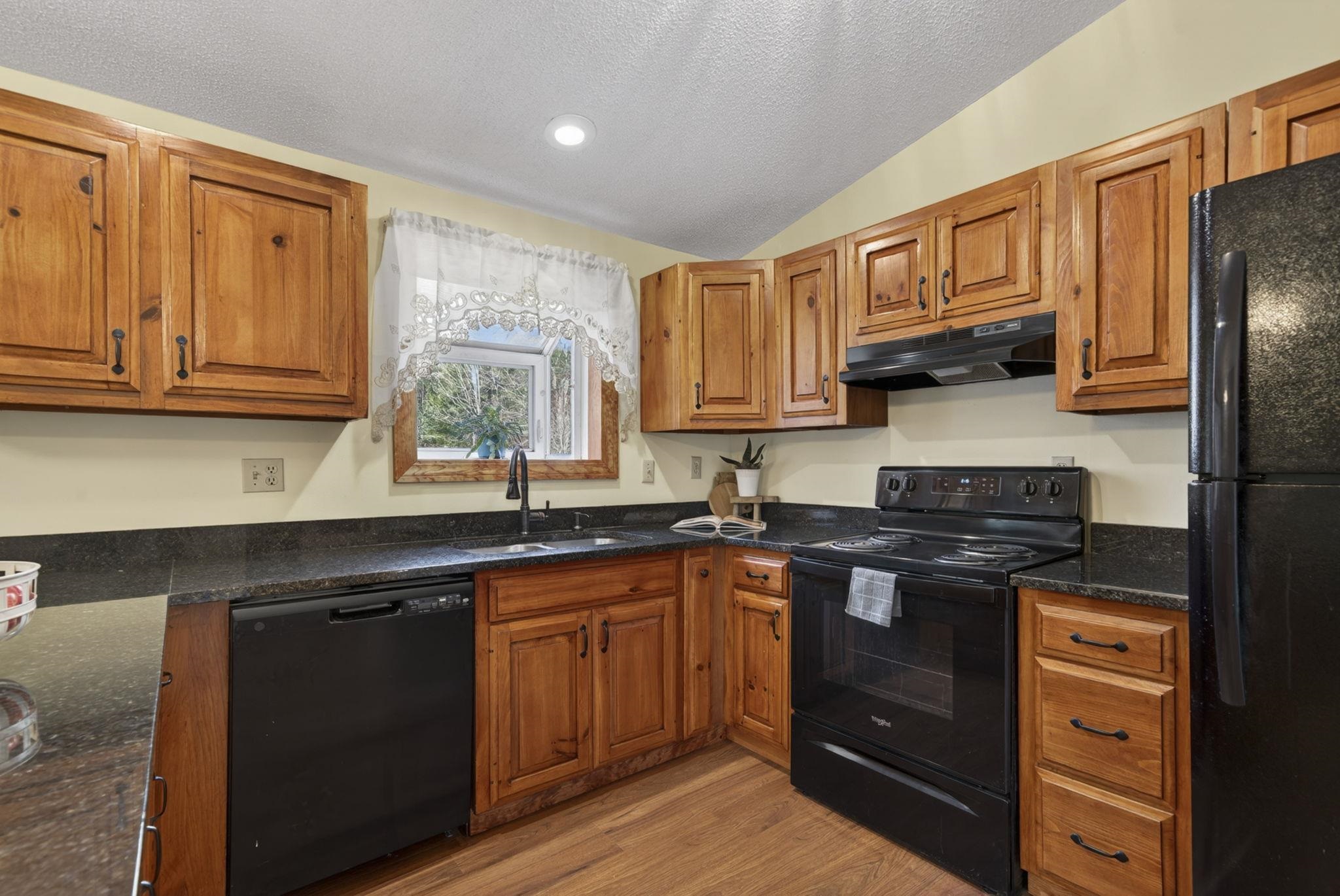 73 Mt Delight Road Deerfield, NH 03037 - Photo 5 of 42