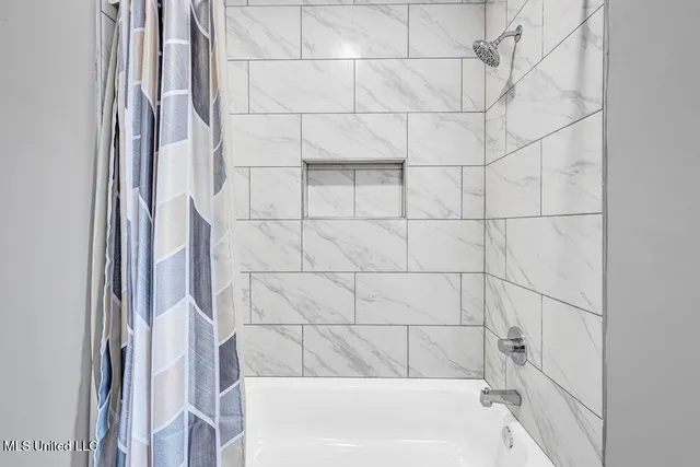 $1,250 | 12088 Lamey Brg Road, Unit VARIOUS, D'Iberville, MS 39540