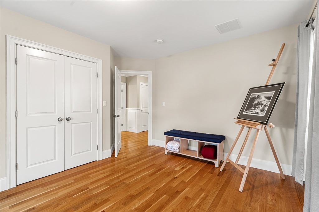 40 Knowles Road Watertown, MA 02472 - Photo 21 of 33