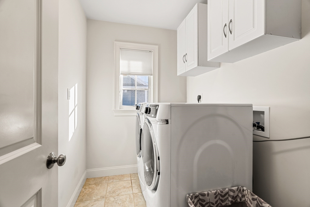 40 Knowles Road Watertown, MA 02472 - Photo 23 of 33