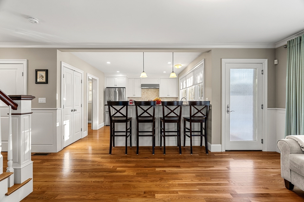 40 Knowles Road Watertown, MA 02472 - Photo 6 of 33