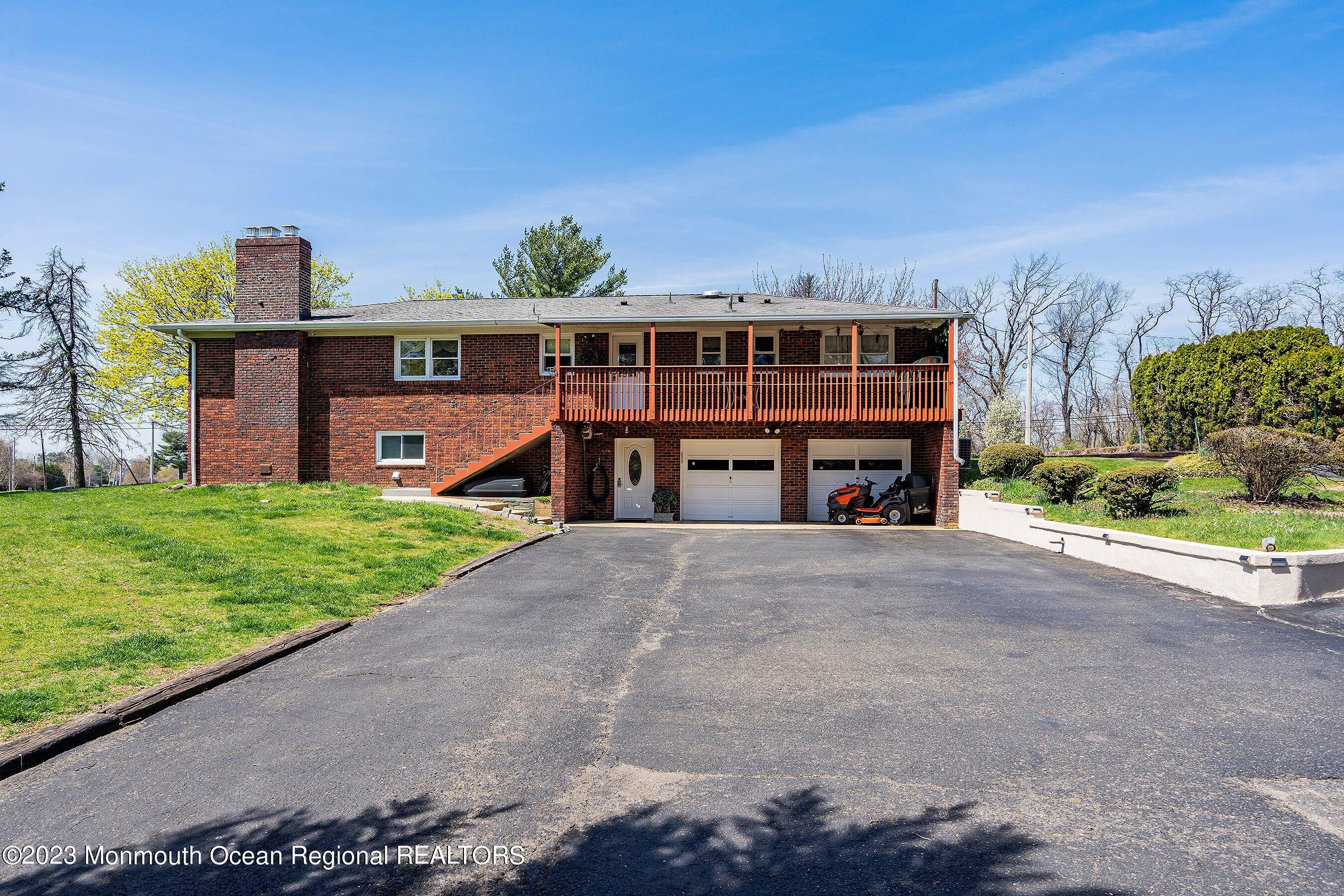 400 Burlington Road Freehold, NJ 07728 - Photo 3 of 35 01-8ED8B6D6-9A4E-4053-B1FD-365850C30B06