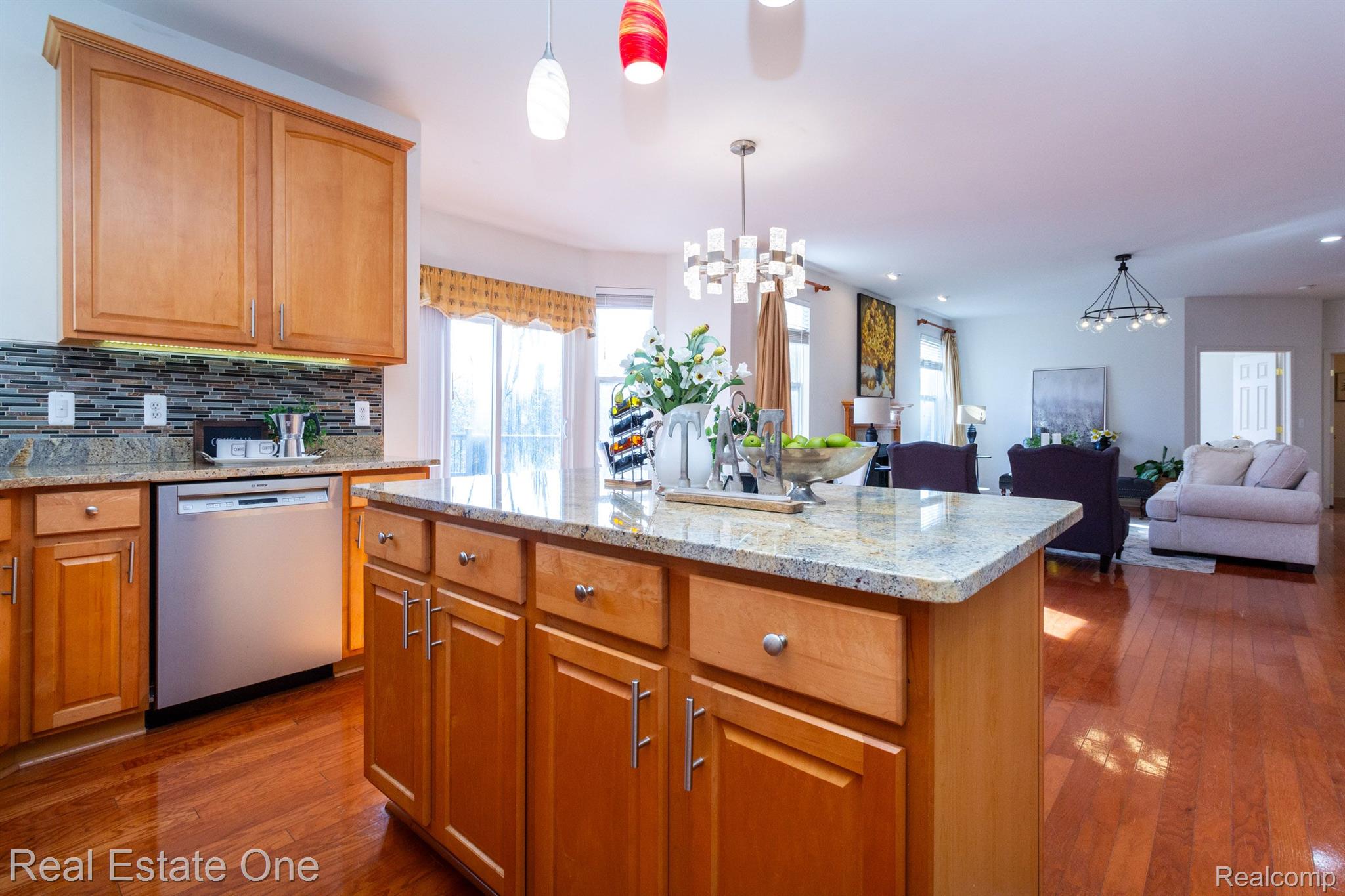 3585 Everett Drive Rochester, MI 48307 - Photo 19 of 75 Gallery Image 19