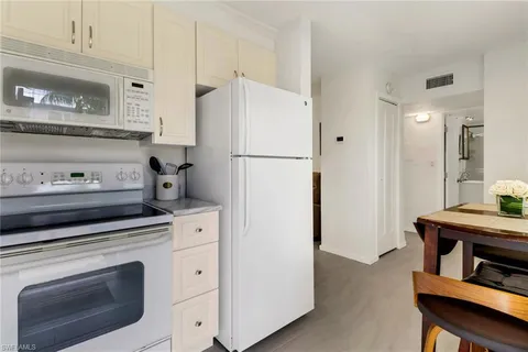 $399,900 | 207 8th Avenue South, Unit 207A, Naples, FL 34102
