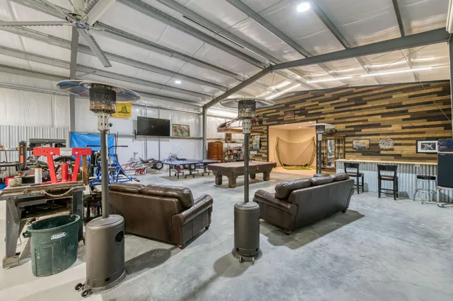 $1,325,000 | 1565 South Indianola Avenue, Sanger, CA 93657