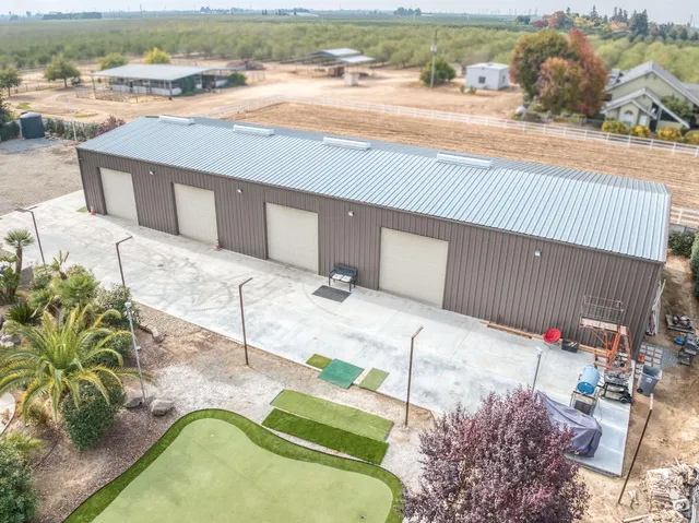 $1,325,000 | 1565 South Indianola Avenue, Sanger, CA 93657