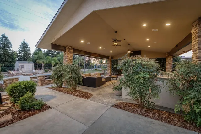 $1,325,000 | 1565 South Indianola Avenue, Sanger, CA 93657