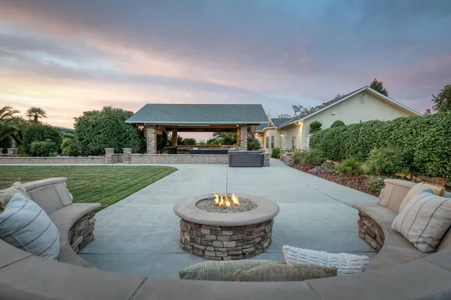 $1,325,000 | 1565 South Indianola Avenue, Sanger, CA 93657