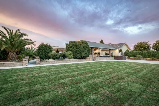 $1,325,000 | 1565 South Indianola Avenue, Sanger, CA 93657