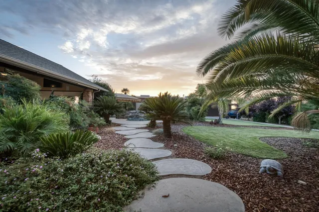 $1,325,000 | 1565 South Indianola Avenue, Sanger, CA 93657