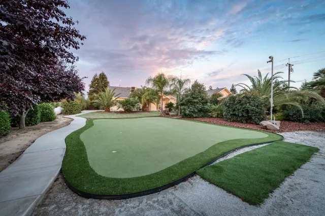 $1,325,000 | 1565 South Indianola Avenue, Sanger, CA 93657