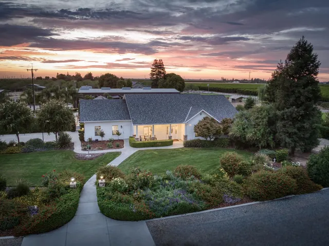 $1,325,000 | 1565 South Indianola Avenue, Sanger, CA 93657