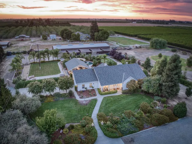 $1,325,000 | 1565 South Indianola Avenue, Sanger, CA 93657