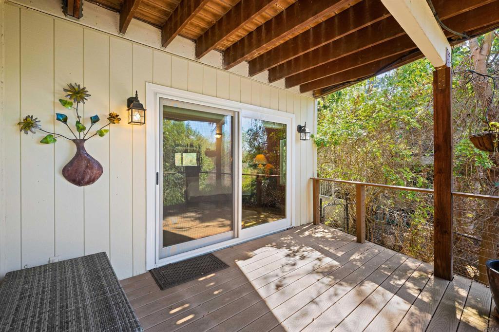 846 Val Sereno Drive Encinitas, CA 92024 - Photo 30 of 43 a view of a porch