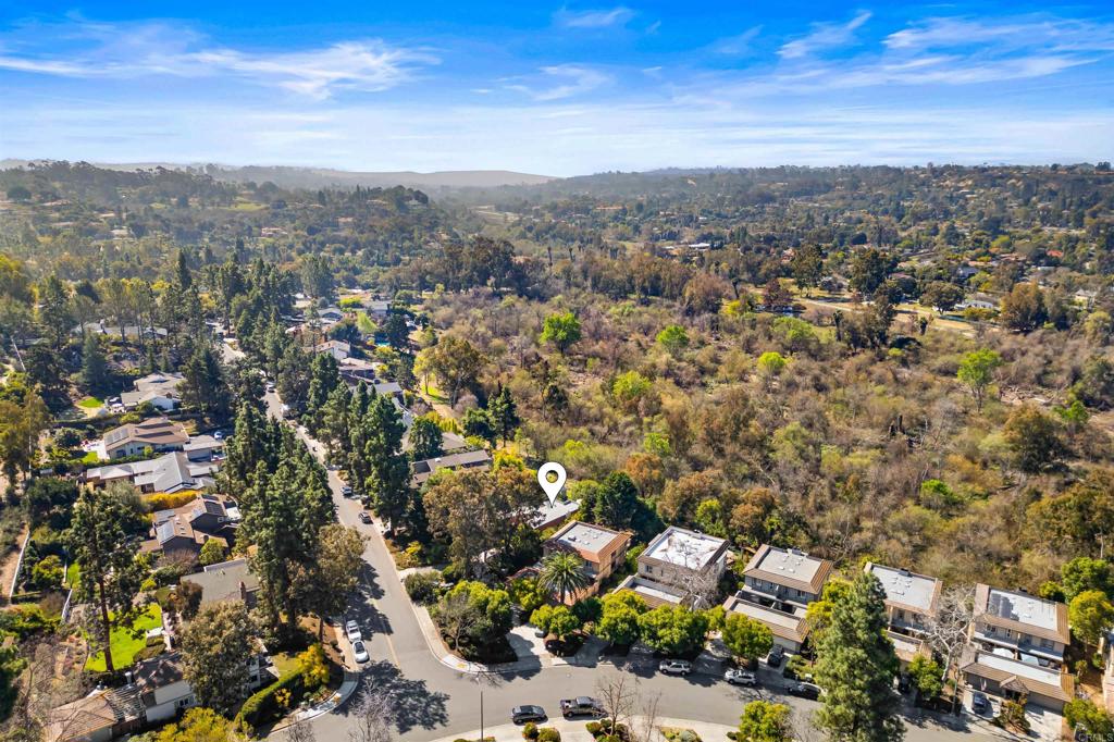 846 Val Sereno Drive Encinitas, CA 92024 - Photo 42 of 43 a view of city and mountain