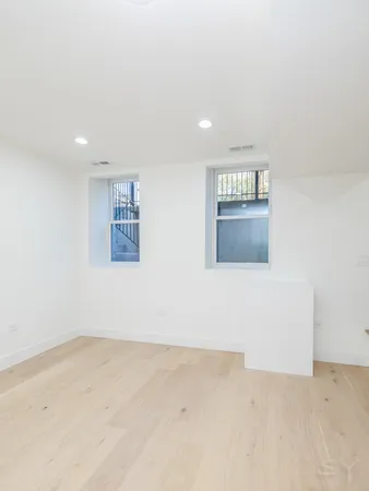 $4,500 | 1830 South Peoria Street, Unit 1, Chicago, IL 60608