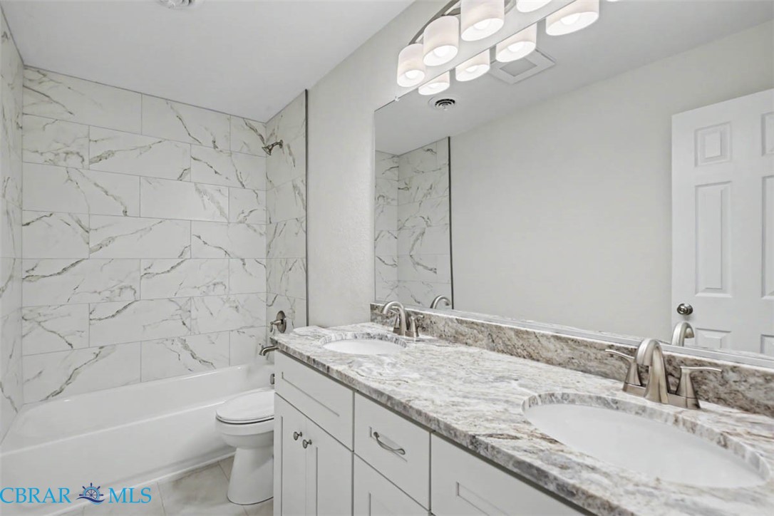 47 Azalea Drive Hampton, VA 23669 - Photo 31 of 35