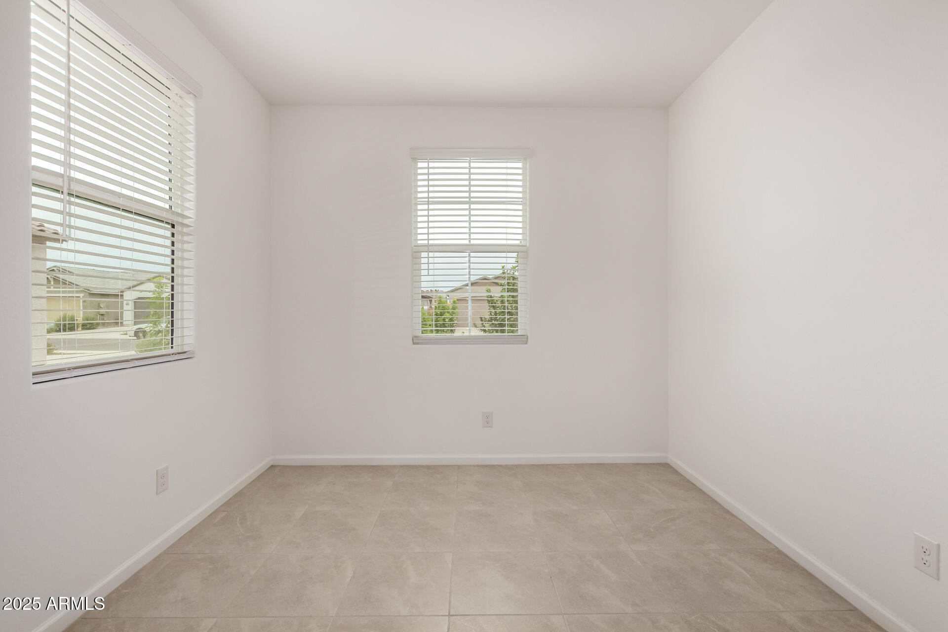 3048 East Riding Boot Way San Tan Valley, AZ 85140 - Photo 10 of 20 Dining Room