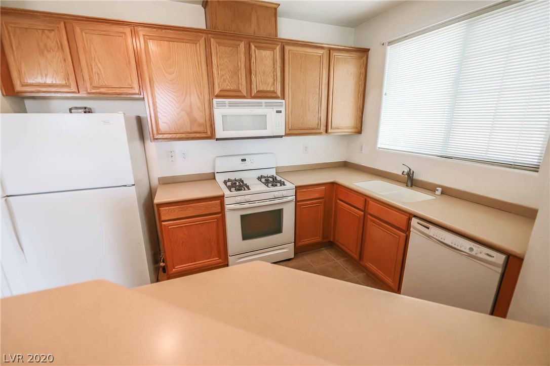 9121 Ripple Ridge Avenue, Unit 103 Las Vegas, NV 89149 - Photo 10 of 20 Gallery Image 10