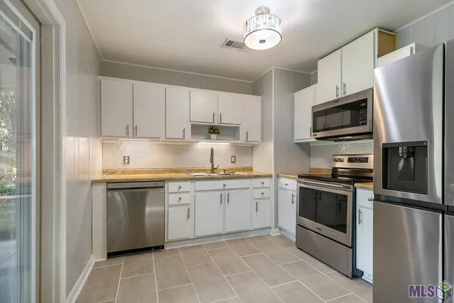 $215,000 | 1922 Mullen Drive, Baton Rouge, LA 70810