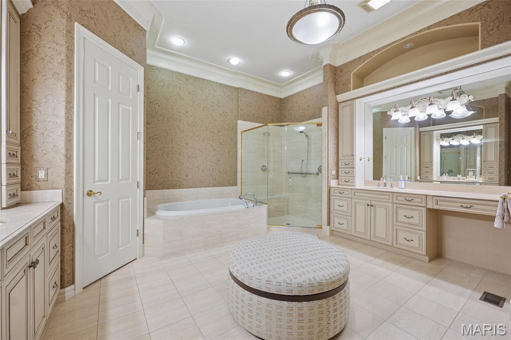 740 Stonebluff Court Chesterfield, MO 63005 - Photo 17 of 35 Gallery Image 17