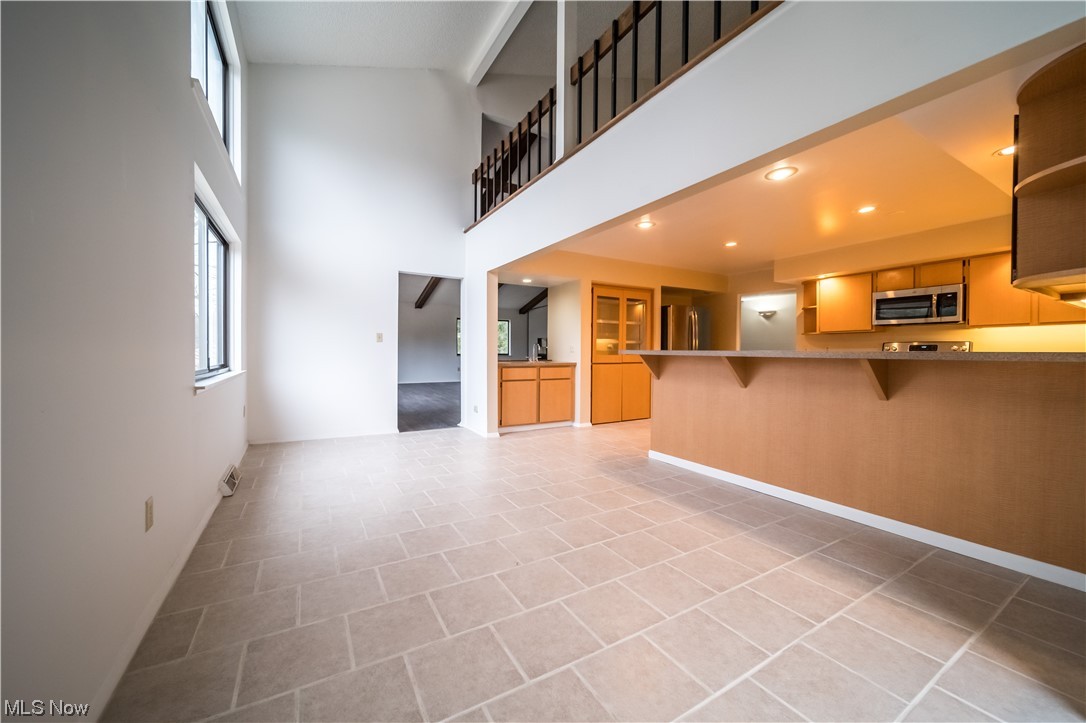 866 Hampton Ridge Drive Akron, OH 44313 - Photo 5 of 21 Gallery Image 5