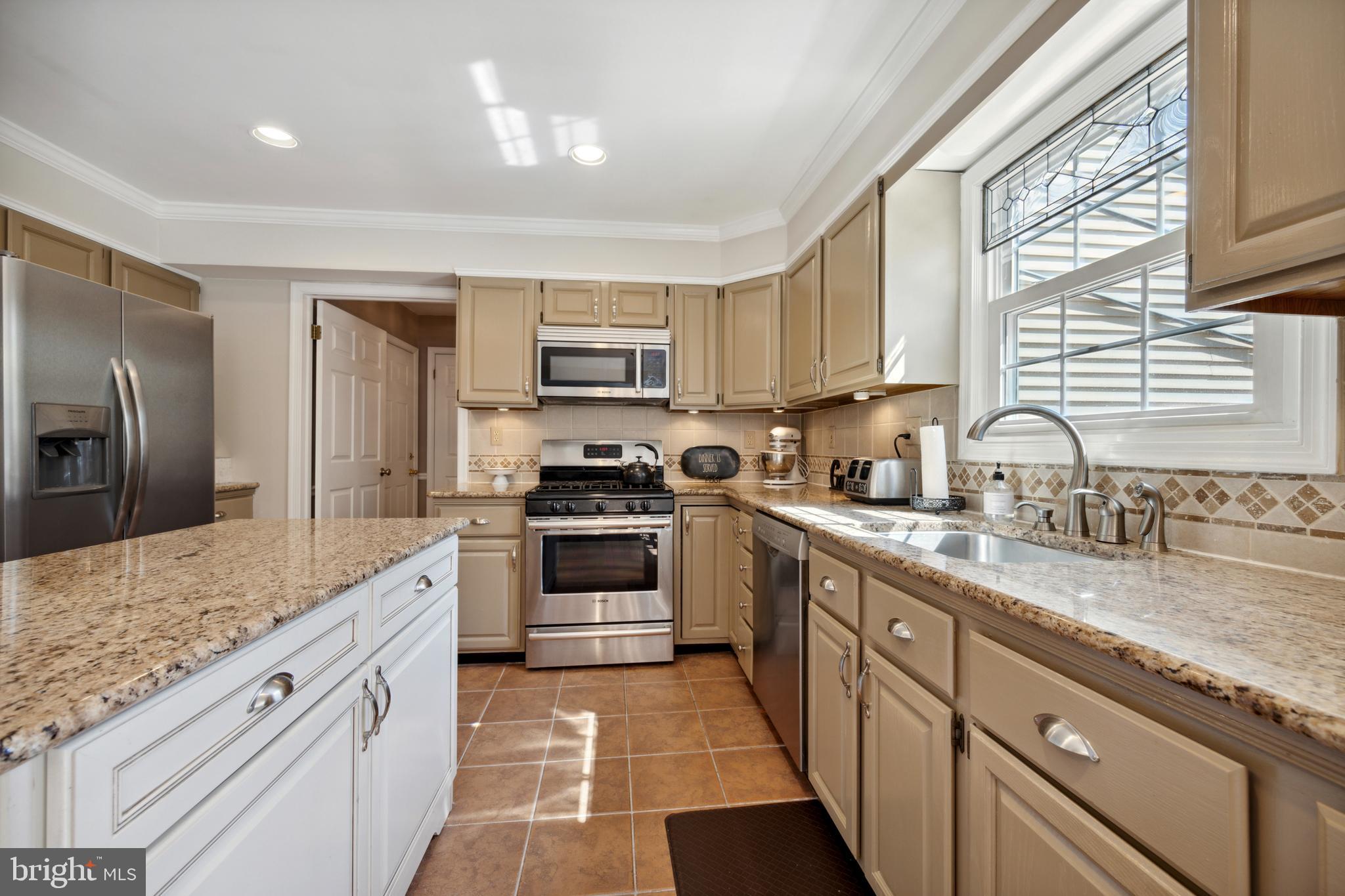 1005 Longfield Road Southampton, PA 18966 - Photo 15 of 44 Gallery Image 15
