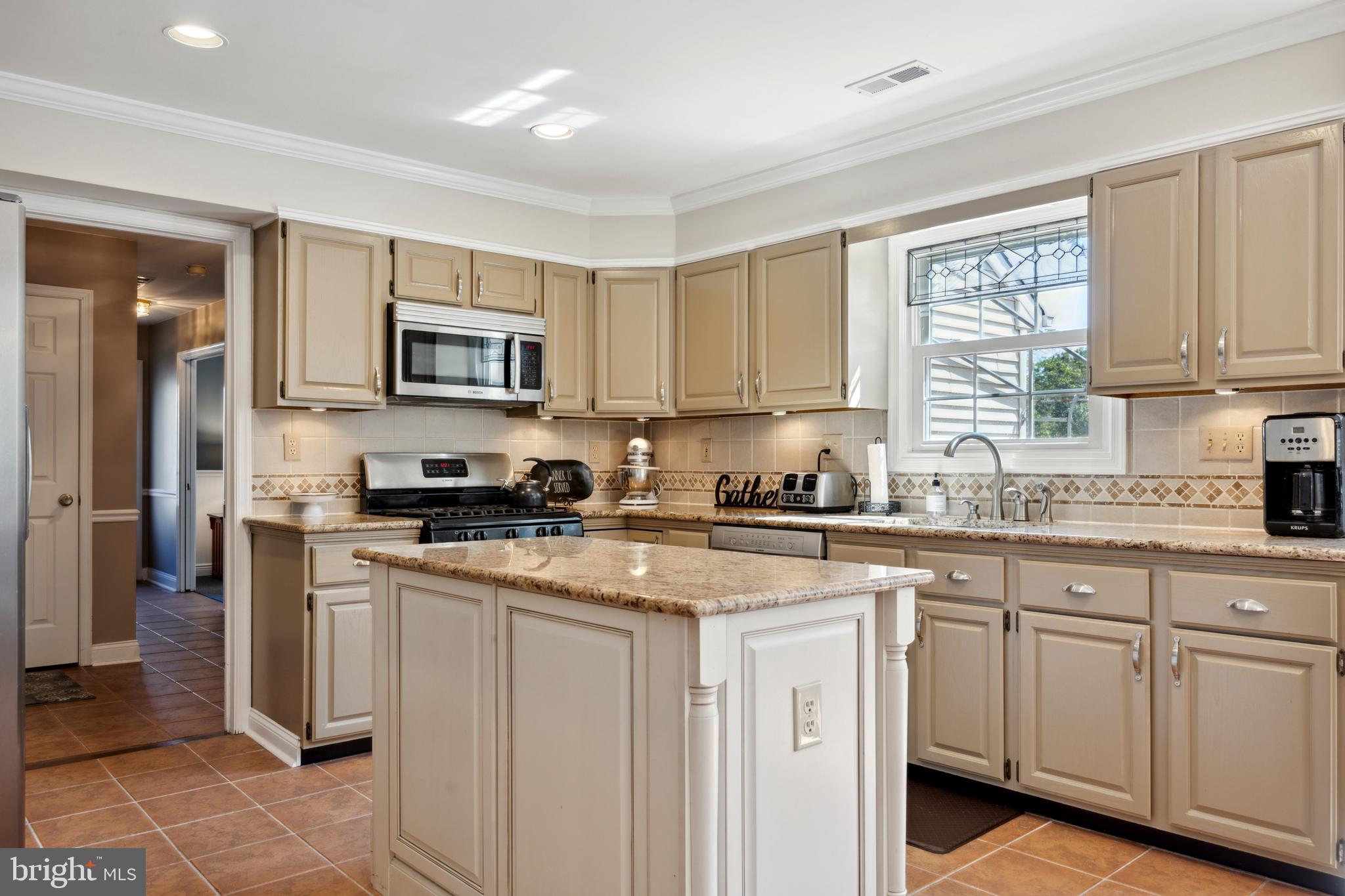 1005 Longfield Road Southampton, PA 18966 - Photo 17 of 44 Gallery Image 17