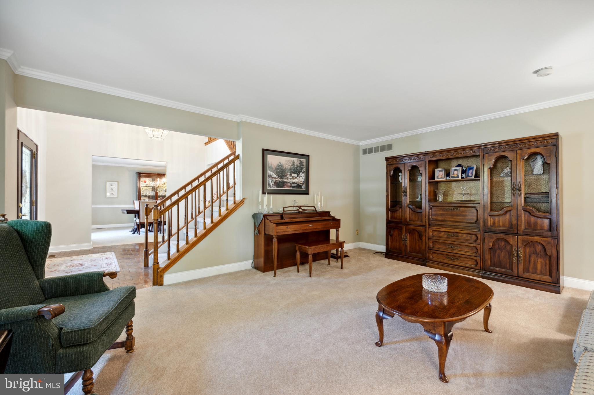 1005 Longfield Road Southampton, PA 18966 - Photo 5 of 44 Gallery Image 5