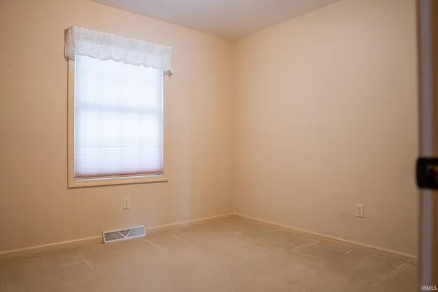 $229,500 | 1422 Canterbury Court, Goshen, IN 46526