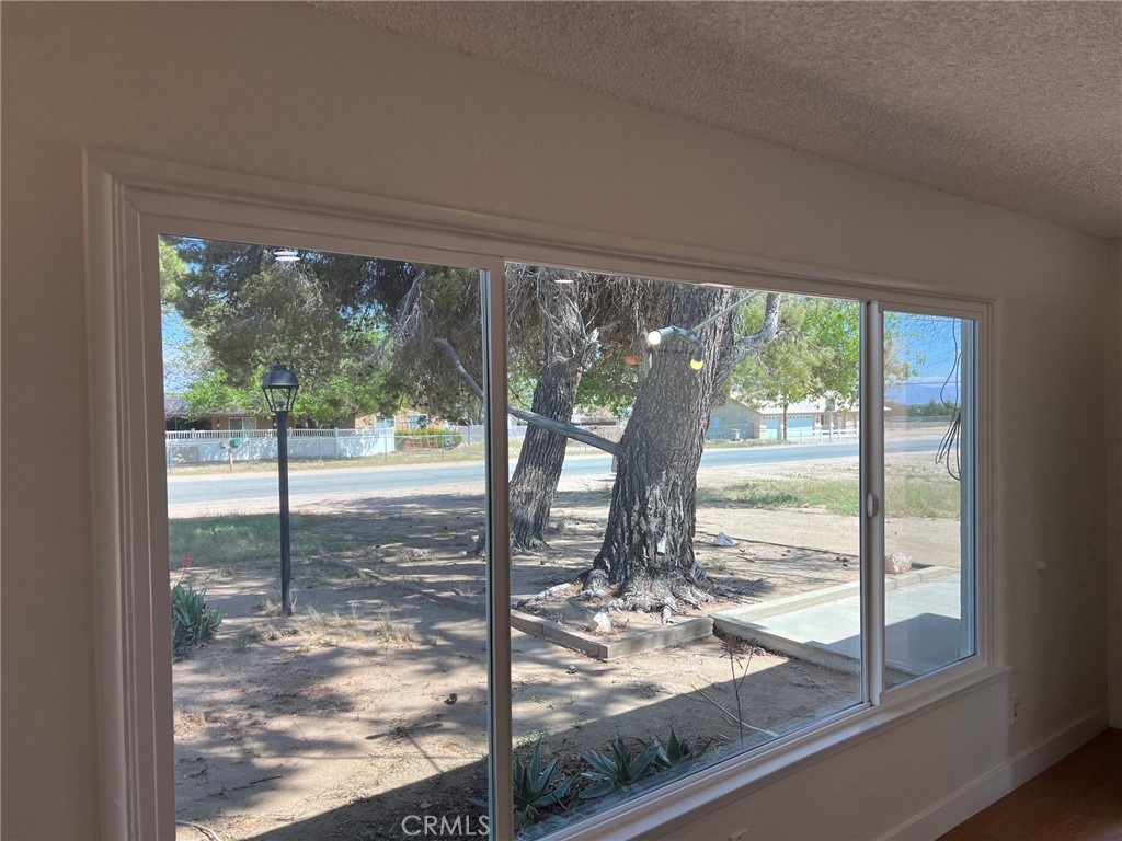 15683 Fir Street Hesperia, CA 92345 - Photo 17 of 63