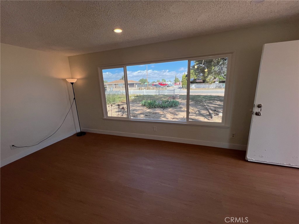 15683 Fir Street Hesperia, CA 92345 - Photo 27 of 63
