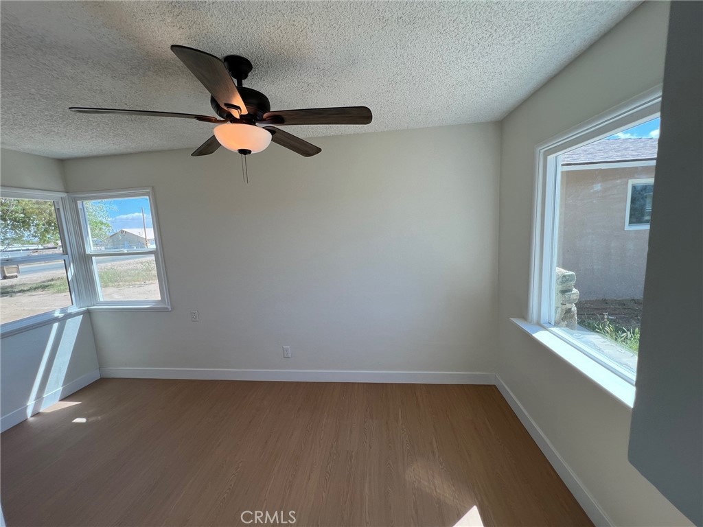 15683 Fir Street Hesperia, CA 92345 - Photo 32 of 63