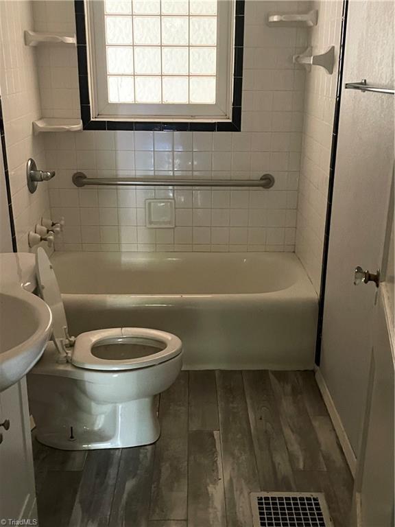 1202 Madison Street High Point, NC 27262 - Photo 6 of 9 Bathroom