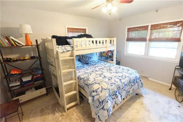 $245,000 | 608 Sycamore Lane, Pittsburg, KS 66762