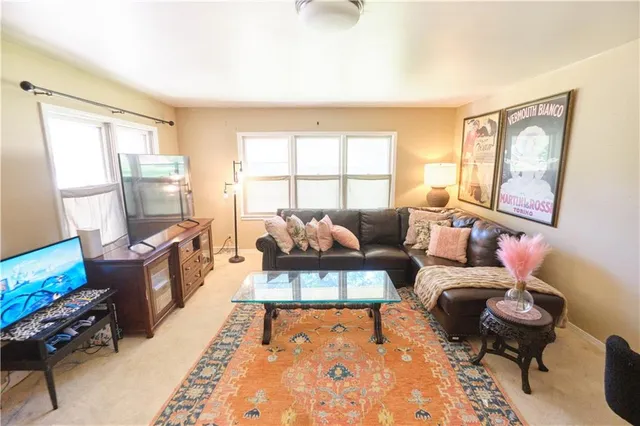 $245,000 | 608 Sycamore Lane, Pittsburg, KS 66762