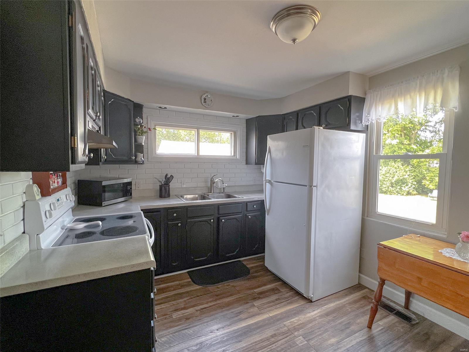 127 South Lawn Avenue O'Fallon, IL 62269 - Photo 7 of 22