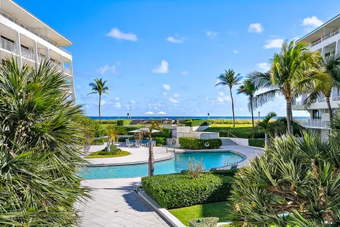 $2,450,000 | 2600 South Ocean Boulevard, Unit 102W, Palm Beach, FL 33480