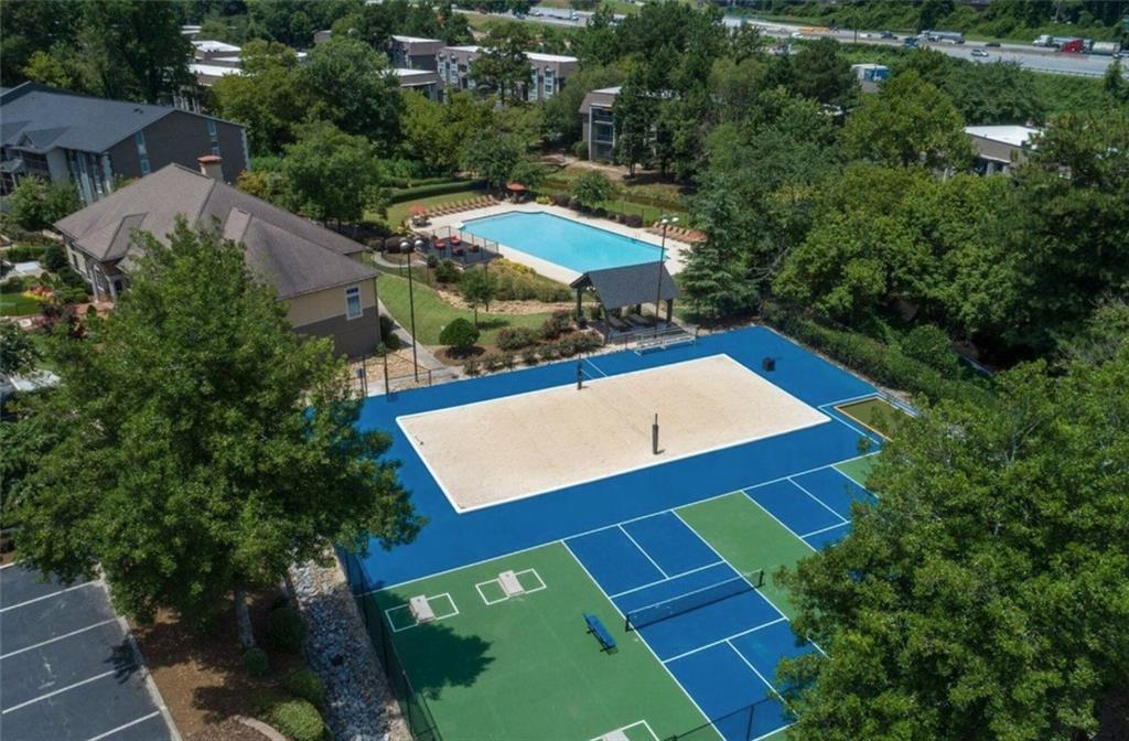 5675 Roswell Road, Unit J Atlanta, GA 30342 - Photo 15 of 27
