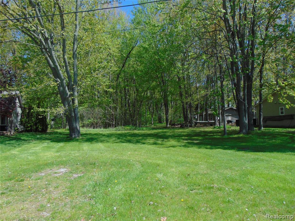 456 Maple Street Algonac, MI 48001 - Photo 2 of 9