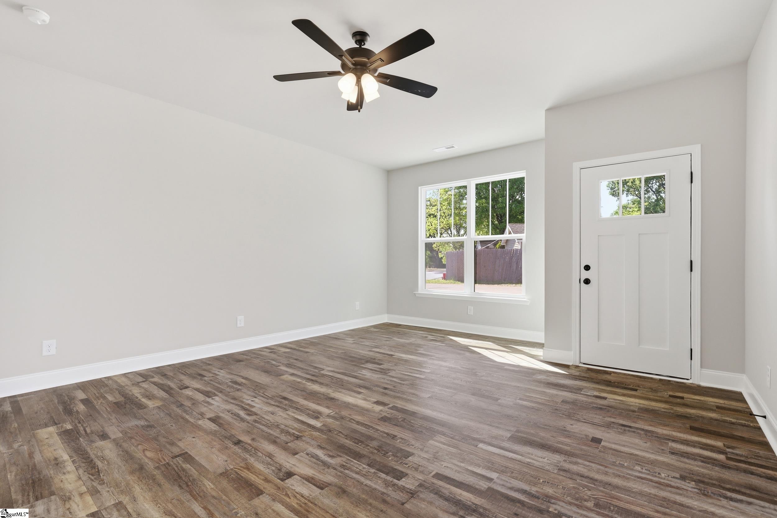 19 Scott Street, Unit S Greenville, SC 29611 - Photo 4 of 29