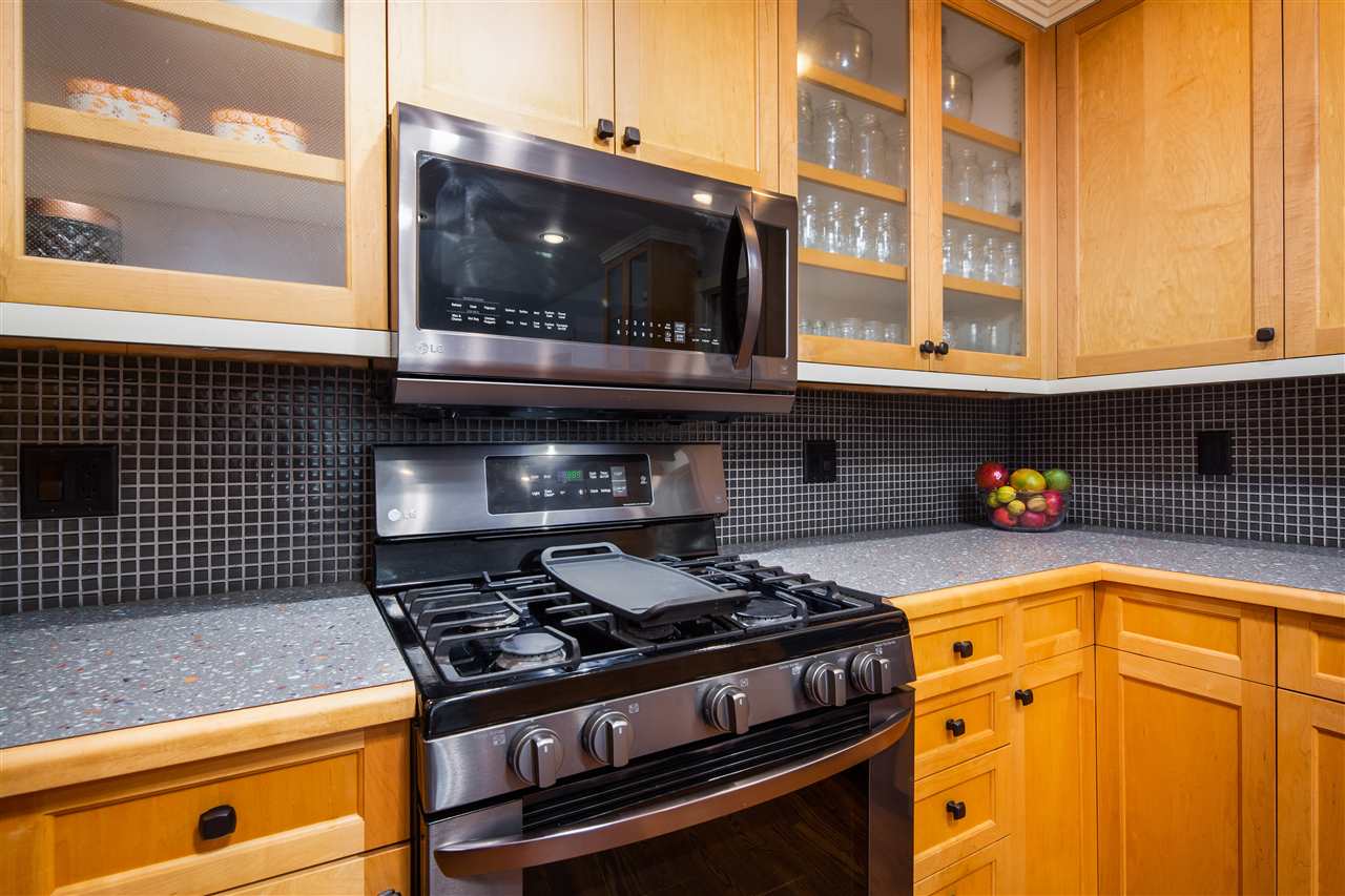 8453 East Fouch Road Traverse City, MI 49684 - Photo 14 of 44 1866957-13.JPG