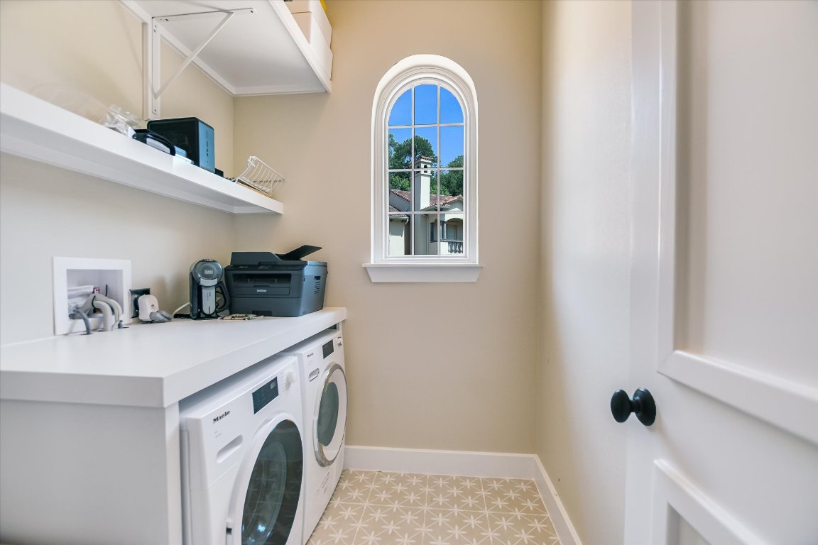 1529 Barton Springs Road, Unit 24 Austin, TX 78704 - Photo 16 of 20