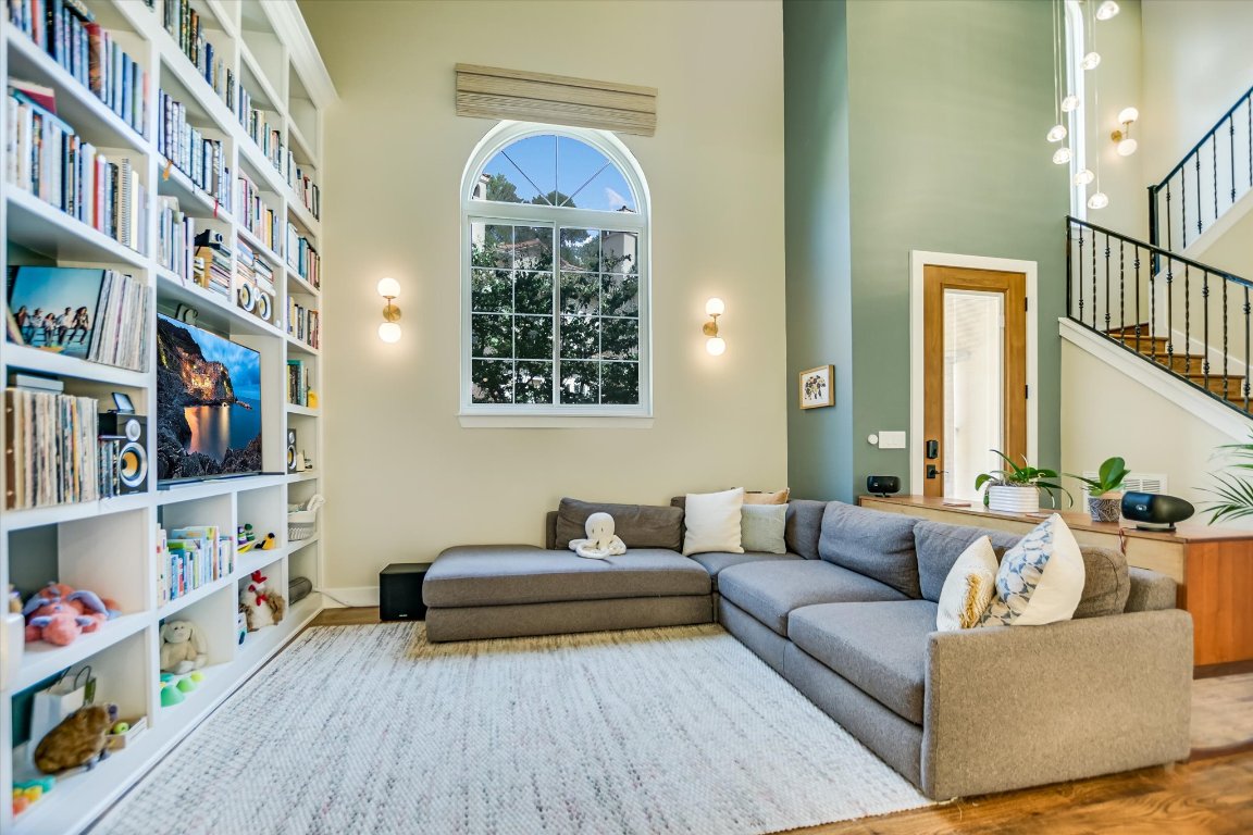 1529 Barton Springs Road, Unit 24 Austin, TX 78704 - Photo 3 of 20