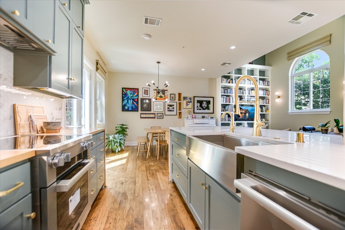 1529 Barton Springs Road, Unit 24 Austin, TX 78704 - Photo 7 of 20