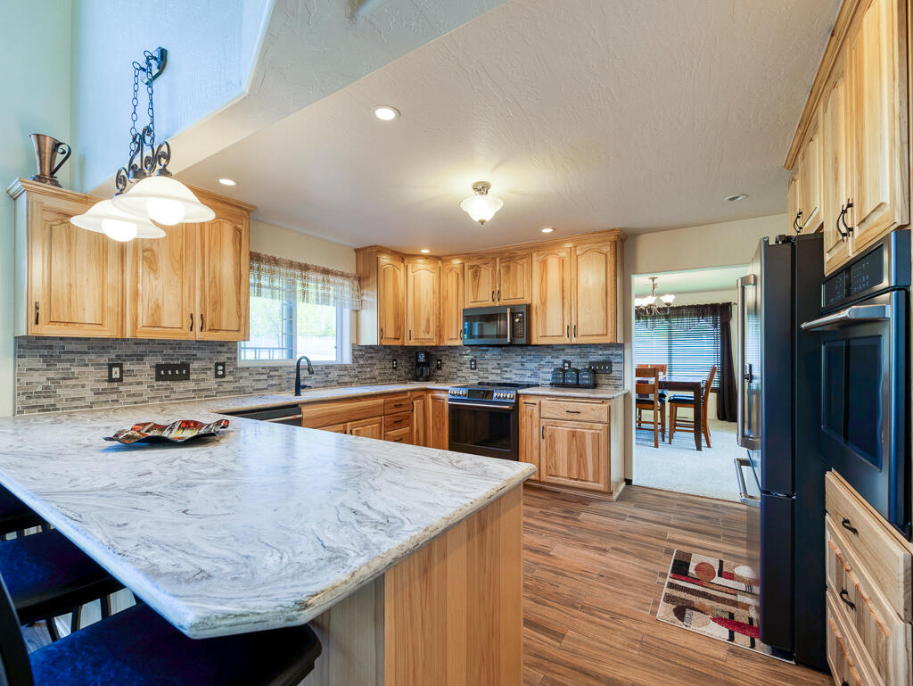 9015 Arant Road Klamath Falls, OR 97603 - Photo 14 of 41 Arant-15